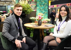 Lorenzo Paggi en Sara Carchella van Global Flowers s.r.l. rustten even de beentjes op de beurs. Global Flowers s.r.l. is een groothandelaar in Italië.